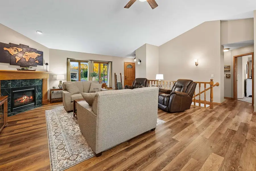 1390 WILLOW BEND LANE, Oshkosh, WI 54904 - Image #2