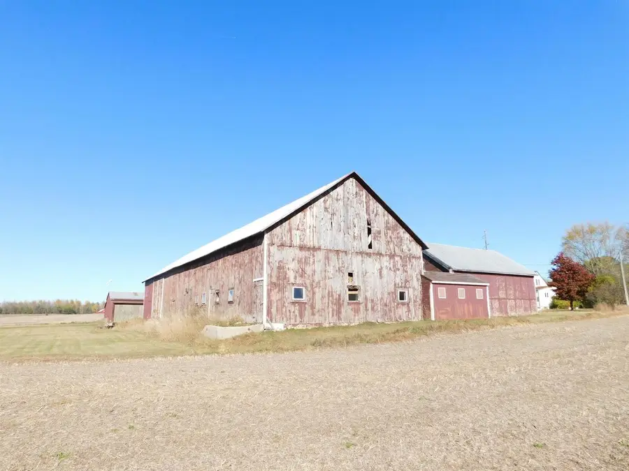 N8621 WOLF RIVER DRIVE, Algoma, WI 54201 - Image #2