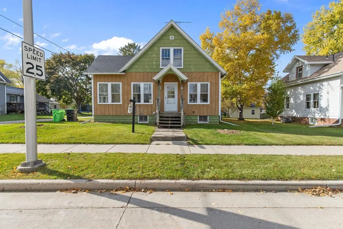 134 N WATERTOWN STREET, Waupun, WI 53963 - Image #1