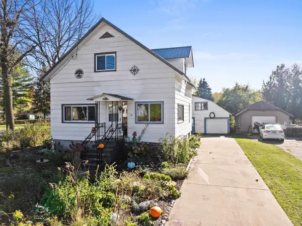 124 W CEDAR STREET, Gillett, WI 54124