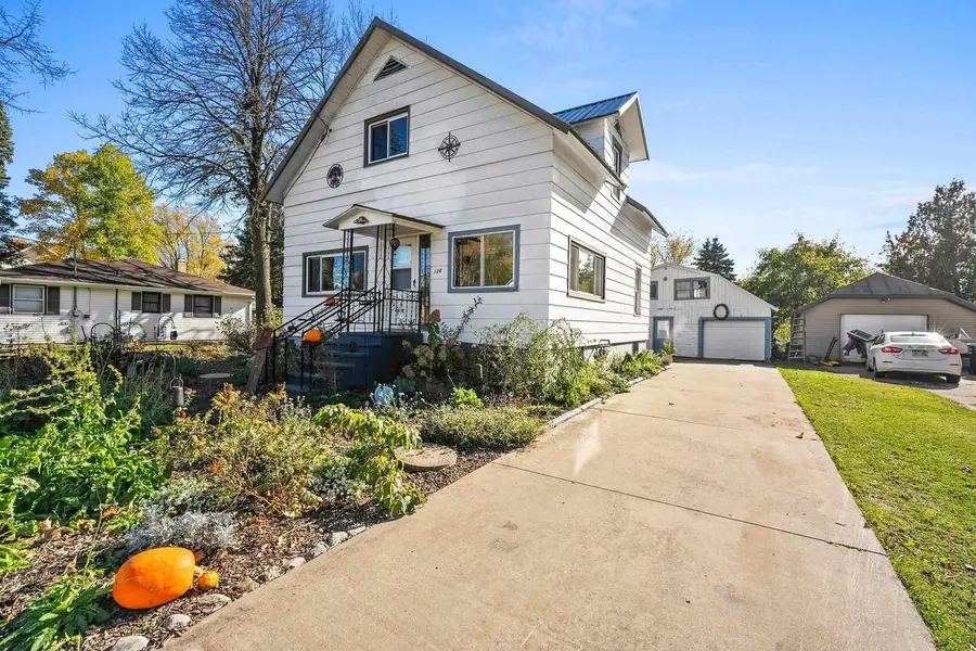 124 W CEDAR STREET, Gillett, WI 54124 - Image #3