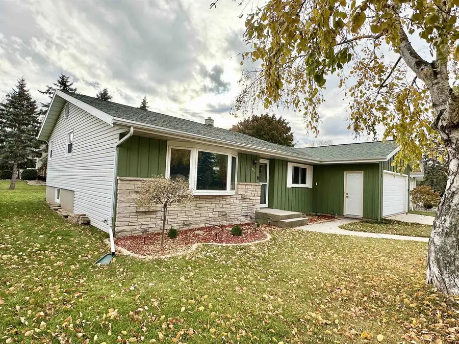 890 MEQUON AVENUE, Fond Du Lac, WI 54935 - Image #3