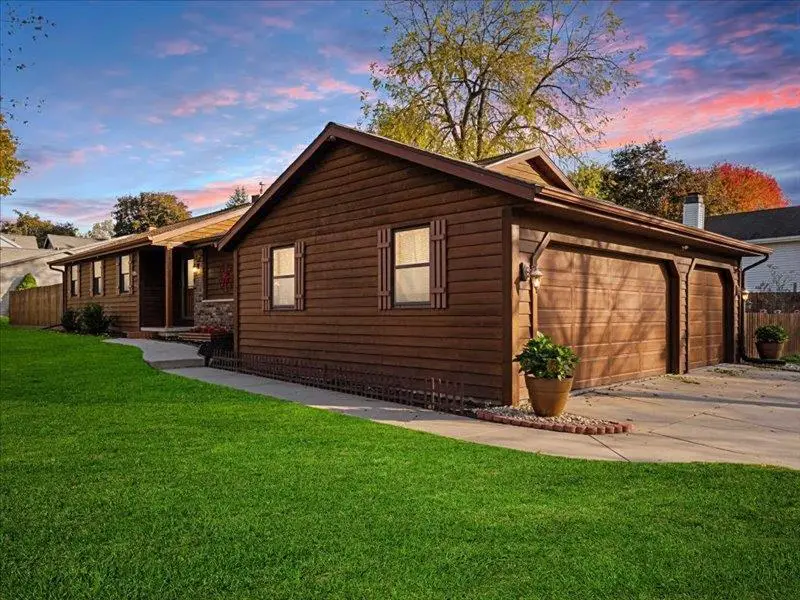 2993 FLEETWOOD DRIVE, Green Bay, WI 54313 - Image #2