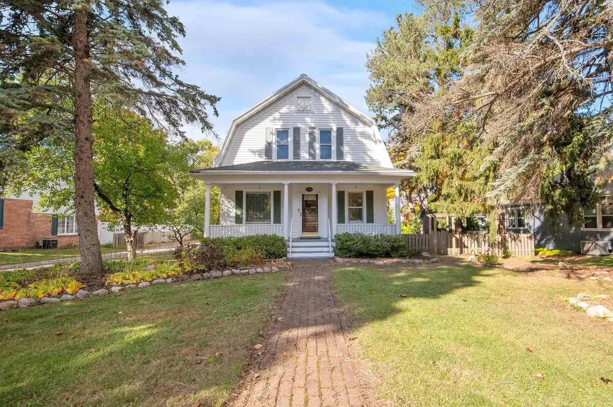 2534 S WEBSTER AVENUE, Green Bay, WI 54301 - Image #1