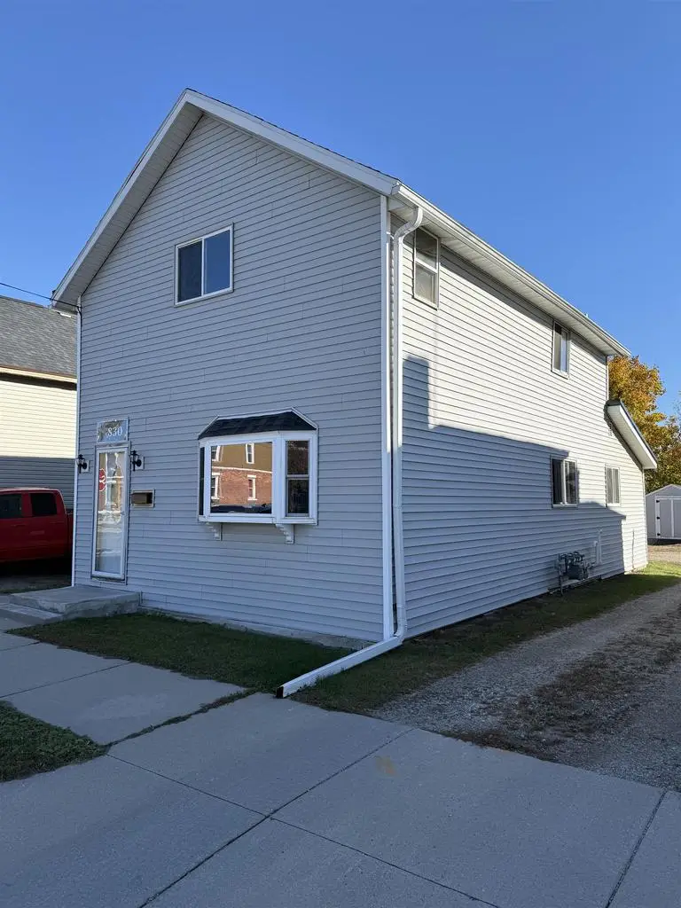 830 WELLS STREET, Marinette, WI 54143 - Image #2