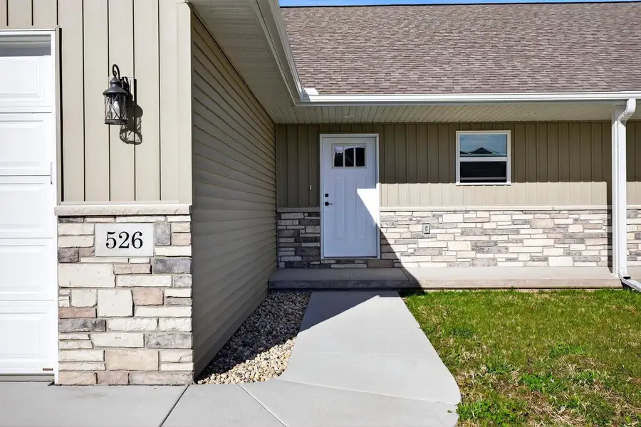 524 FOUNDERS WAY, Little Chute, WI 54140 - Image #2