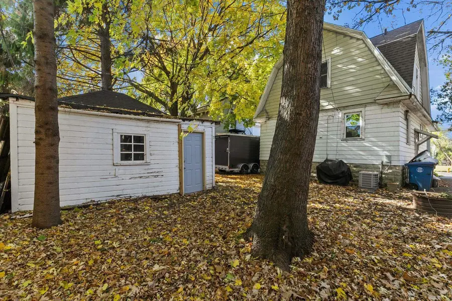 730 JACKSON STREET, Oshkosh, WI 54901 - Image #3