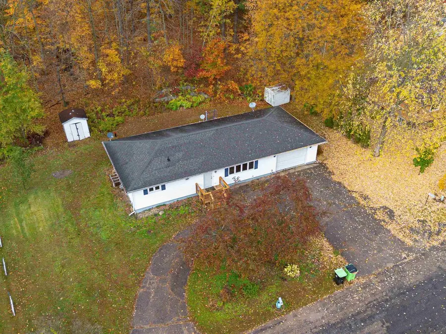 W12792 UECKER STREET, Caroline, WI 54928 - Image #2