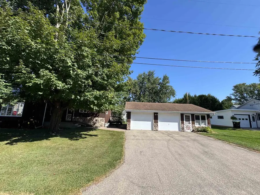452 MILL STREET, Manawa, WI 54949 - Image #3