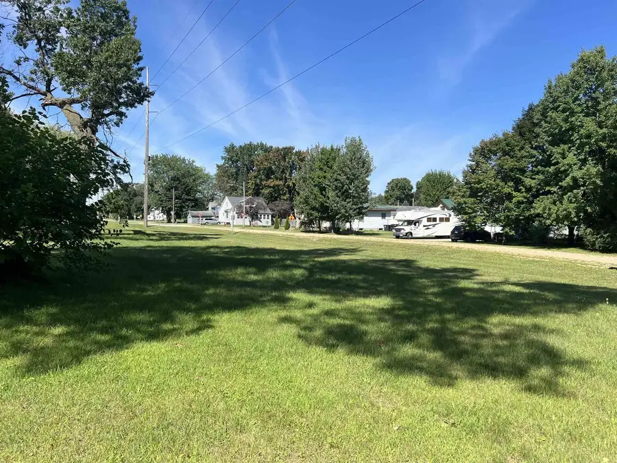 LAFAYETTE STREET, Shawano, WI 54166 - Image #2