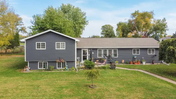 10 MARYDEN ROAD, Oshkosh, WI 54904