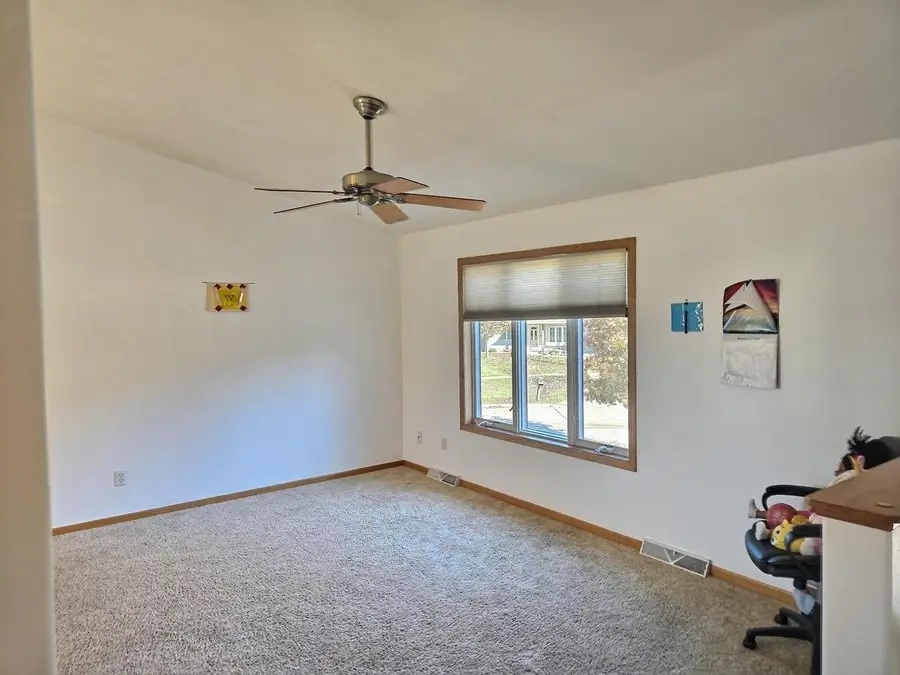 1225 FAIRFAX STREET, Oshkosh, WI 54904 - Image #3