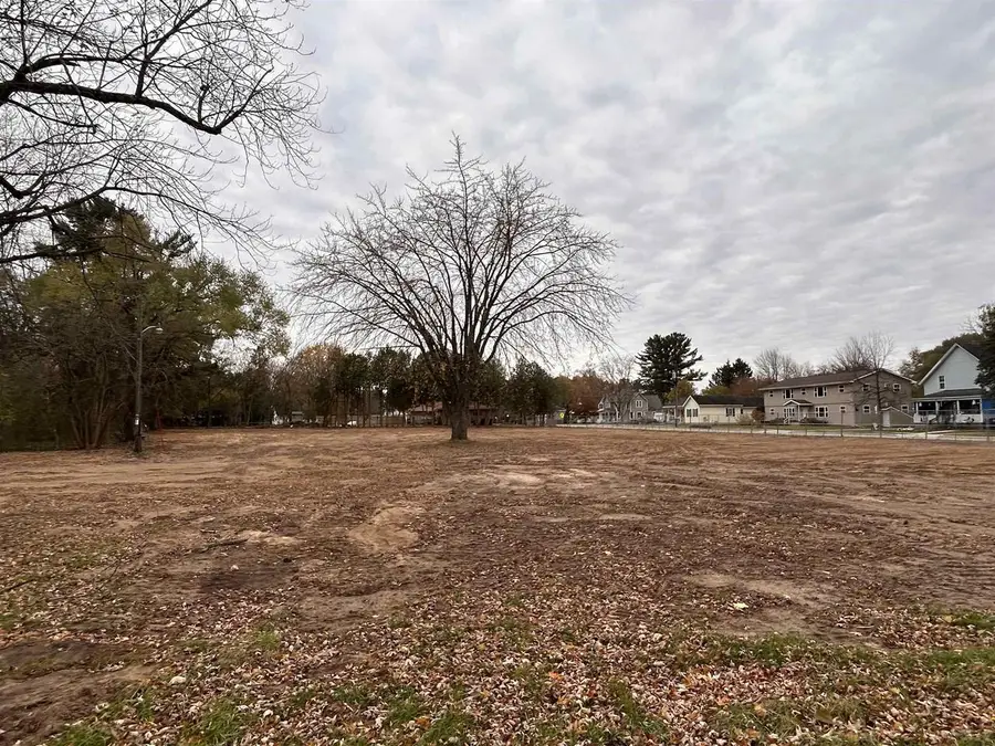 327 S WAUPACA STREET, Wautoma, WI 54982 - Image #3