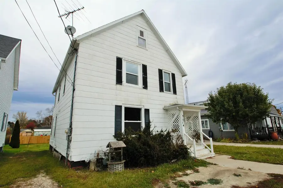 2114 10TH STREET, Two Rivers, WI 54241 - Image #2