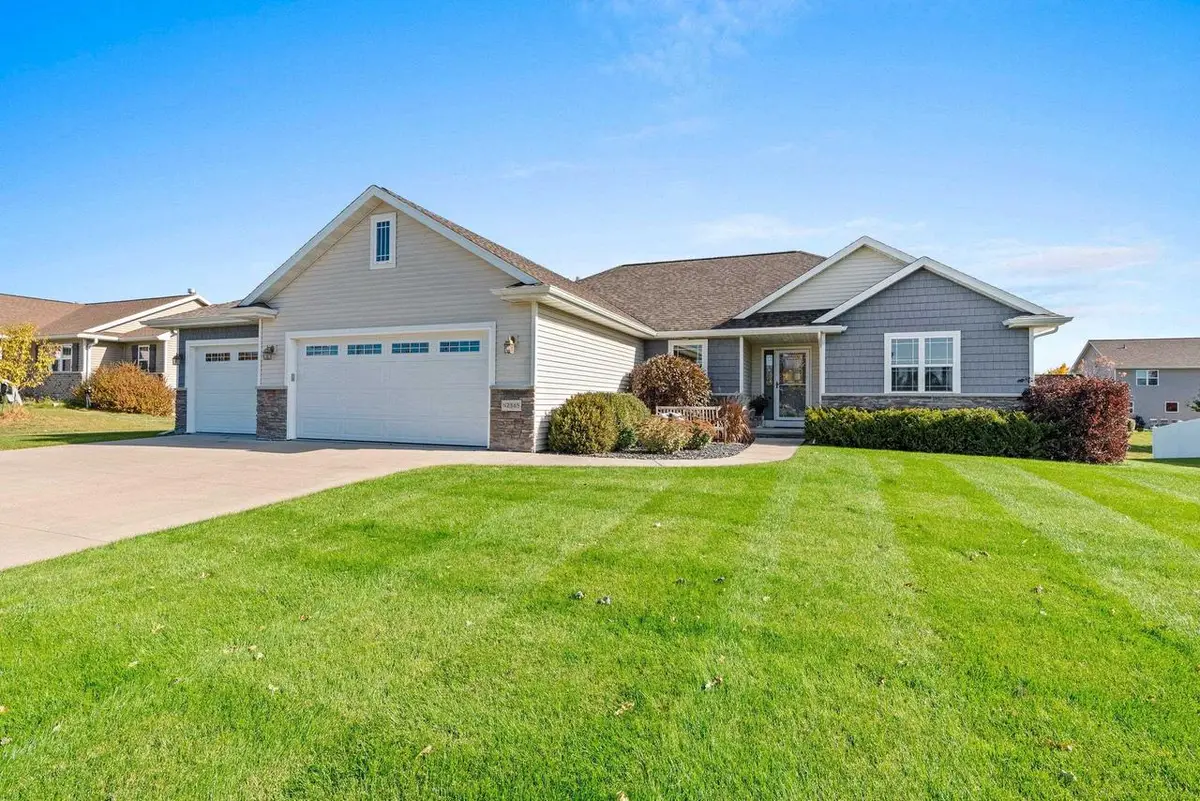 N2348 HEAVENLY DRIVE, Greenville, WI 54942 - Image #1