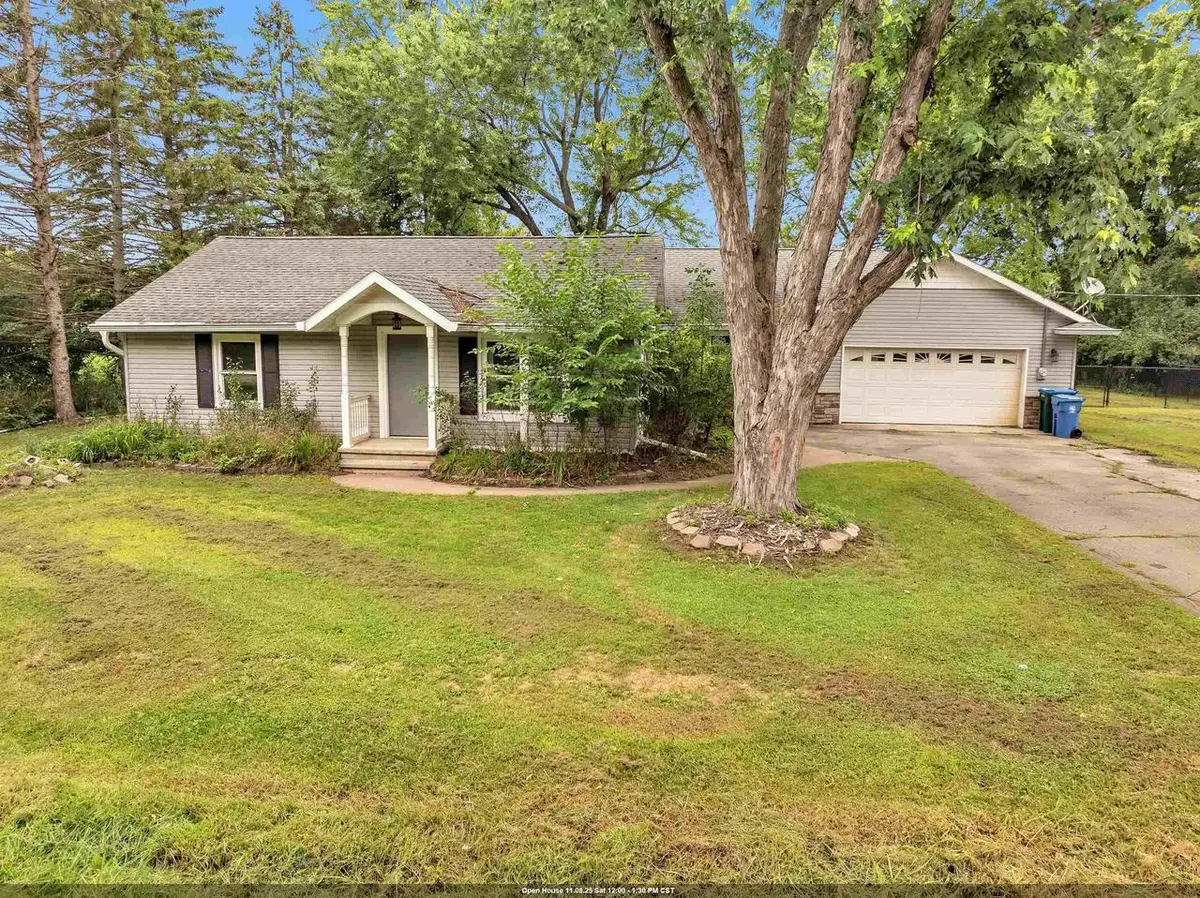 1618 W PAYNES POINT ROAD, Neenah, WI 54956 - Image #1