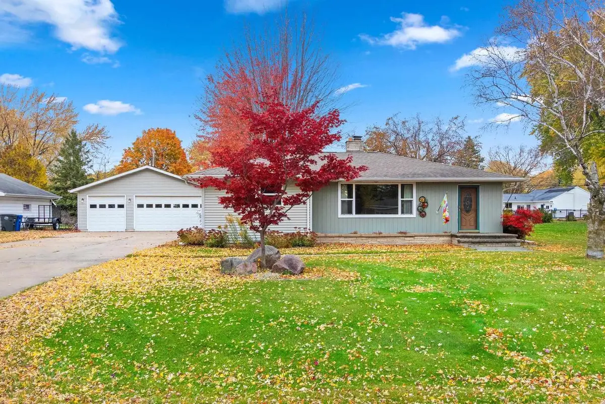 834 BUTTE STREET, Neenah, WI 54956 - Image #1