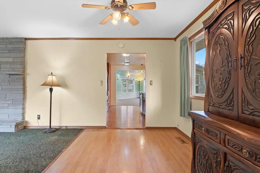 834 BUTTE STREET, Neenah, WI 54956 - Image #2