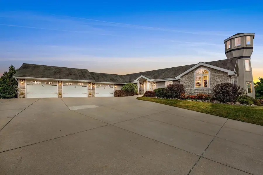 7207 Fairview ROAD, Denmark, WI 54208 - #2