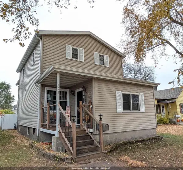 723 WATER STREET, Marinette, WI 54143