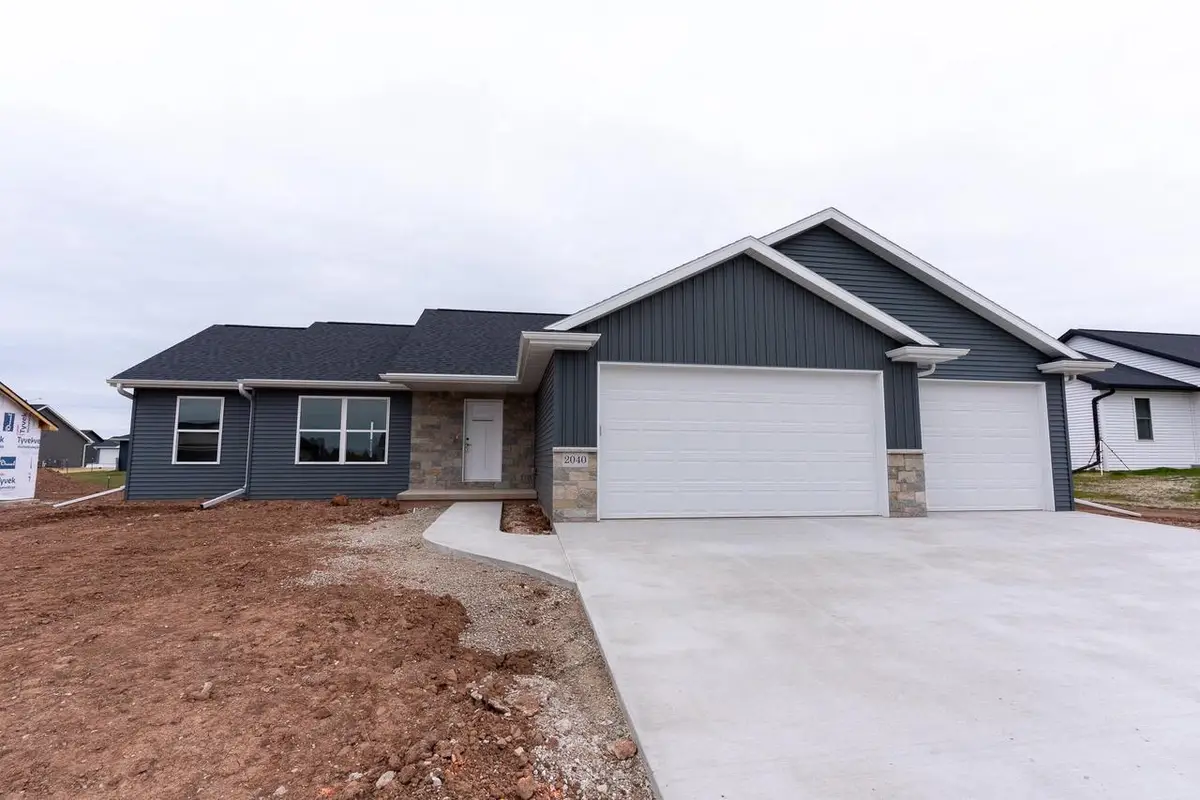 2040 WHITE DOVE LANE, Kaukauna, WI 54130 - Image #1