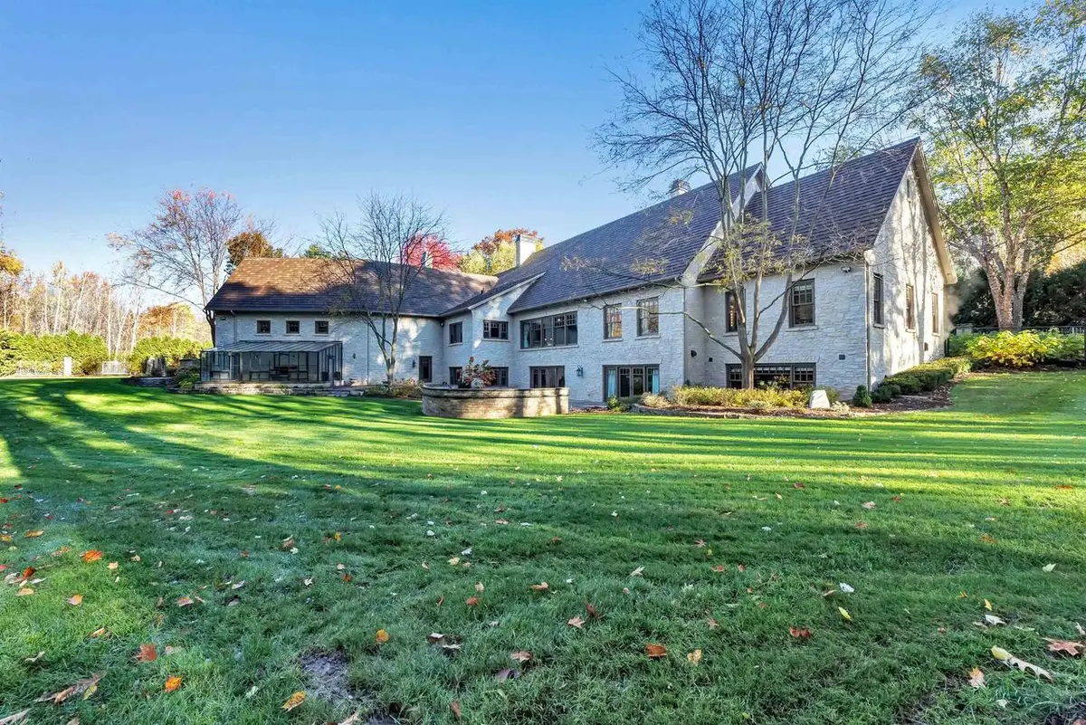 1250 THAYER TRAIL, Hobart, WI 54155 - Image #1