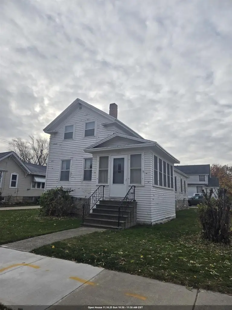 51 W 12TH AVENUE, Oshkosh, WI 54902 - Image #1