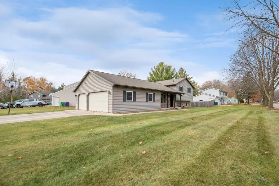 1310 SANDSTONE PLACE, Green Bay, WI 54313 - Image #2