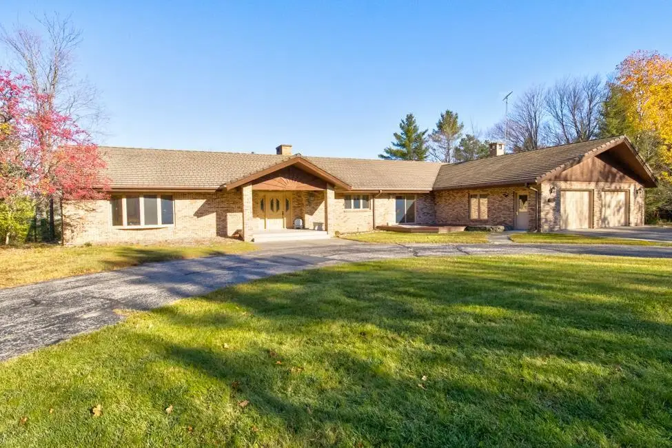 W6349 GREENWOOD AVENUE, Spalding, MI 49886 - #1