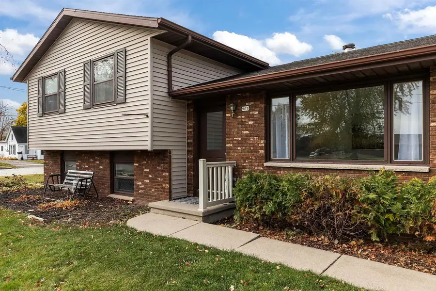 905 BAUMAN STREET, Oshkosh, WI 54902 - Image #2
