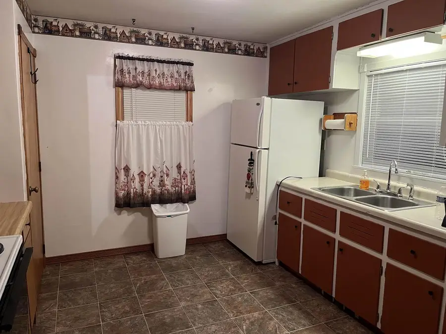 77 N BOARDMAN STREET, Fond Du Lac, WI 54935 - Image #2