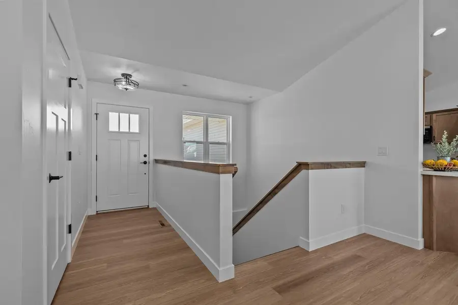 W5604 TONYS WAY, Appleton, WI 54915 - Image #3