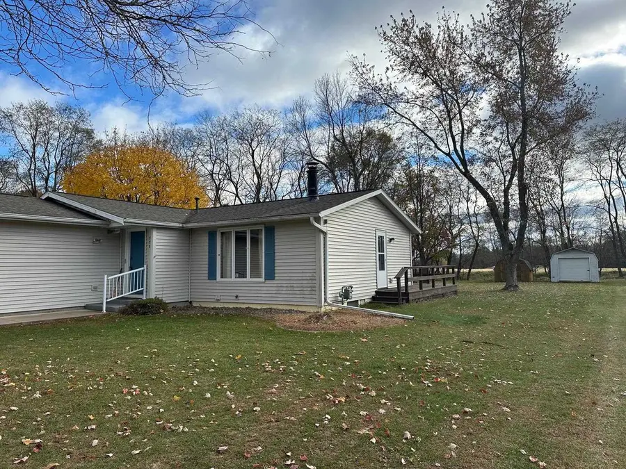 578 HIGHLAND DRIVE, Waupaca, WI 54981 - Image #3