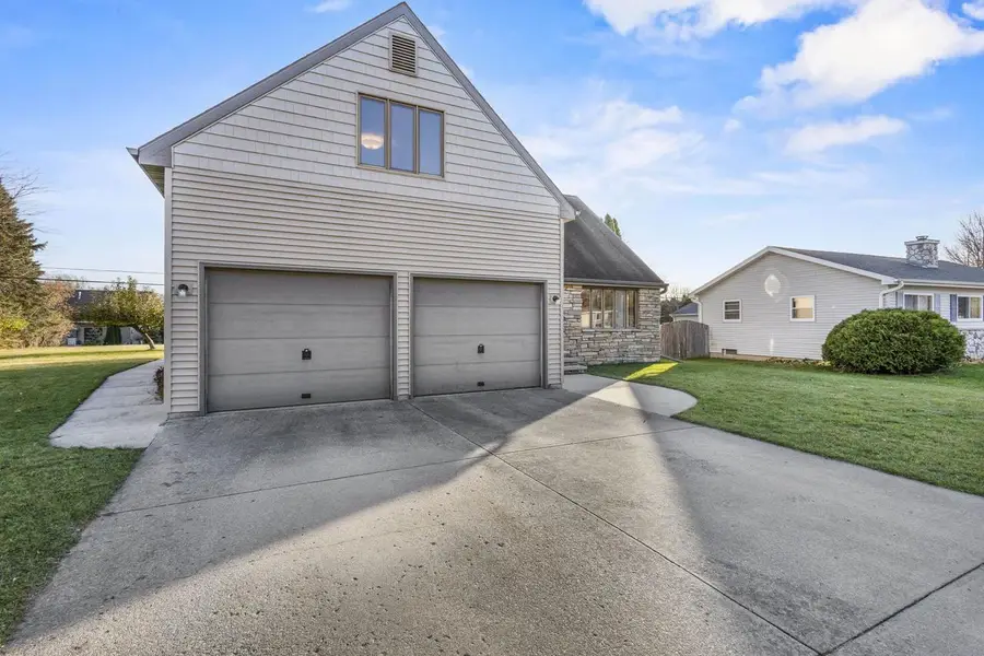120 GREGOR COURT, Appleton, WI 54915 - Image #3