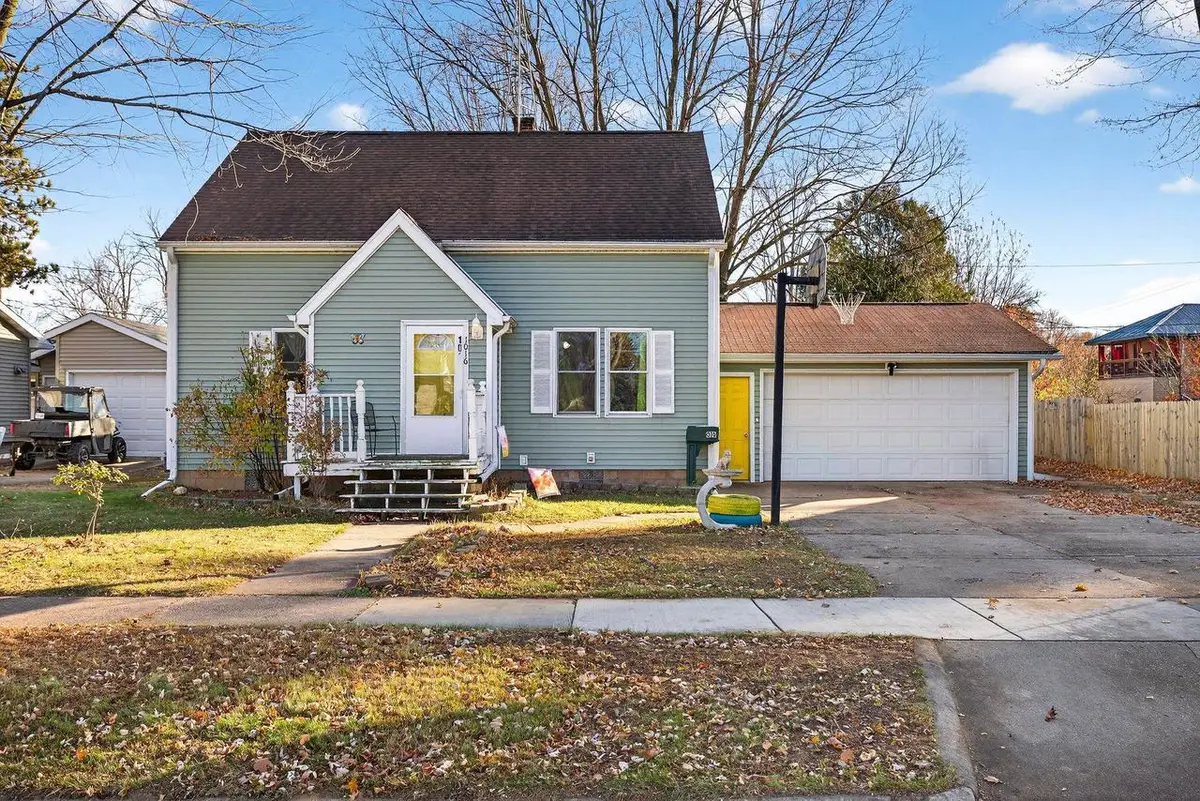 1016 S WASHINGTON STREET, Shawano, WI 54166 - Image #1