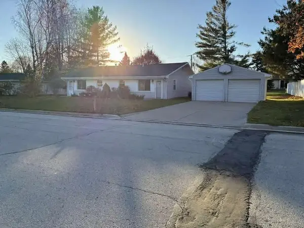 1341 SUNRAY LANE, Green Bay, WI 54313