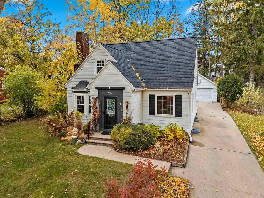 2344 OAKWOOD AVENUE, Green Bay, WI 54301 - Image #2