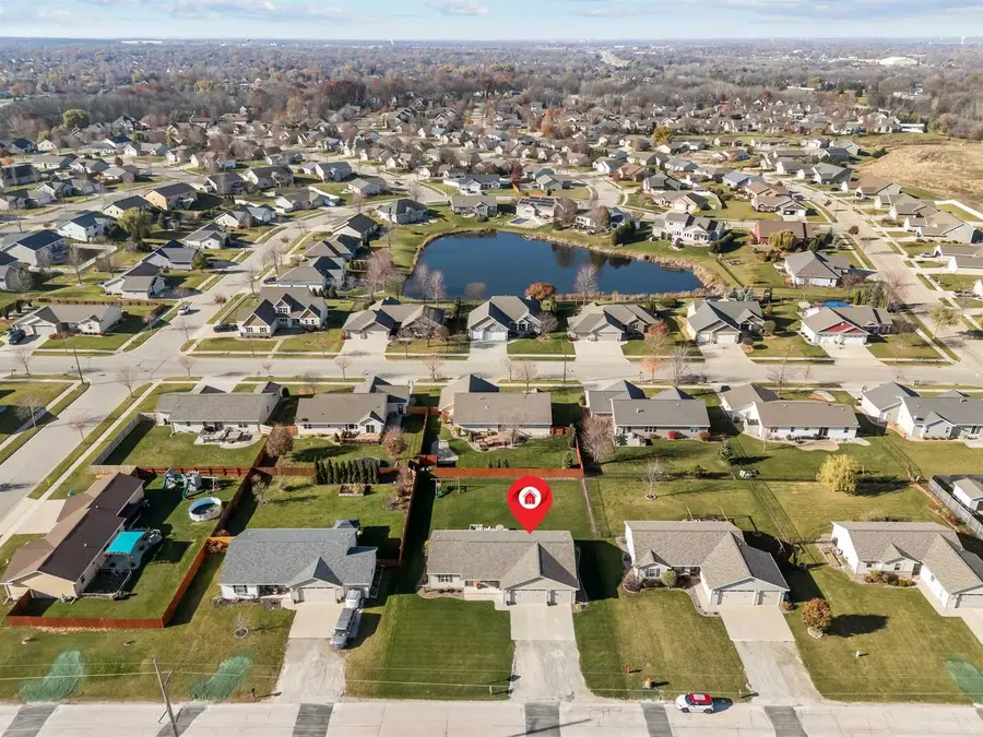 607 DEBRUIN ROAD, Combined Locks, WI 54113 - Image #2