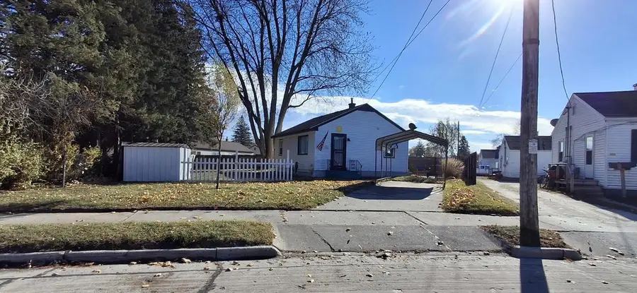 921 RATON COURT, Manitowoc, WI 54220 - Image #2