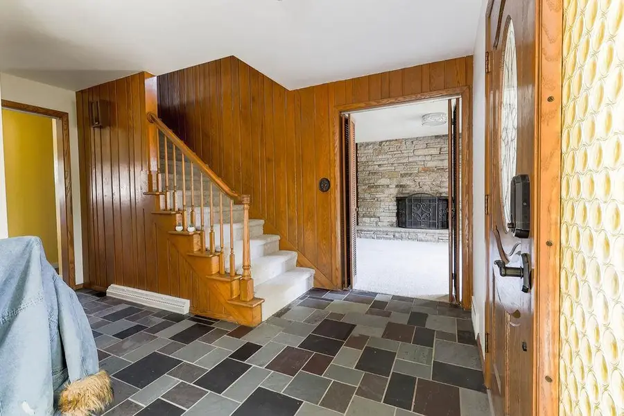 1913 N OUTAGAMIE STREET, Appleton, WI 54914 - Image #3