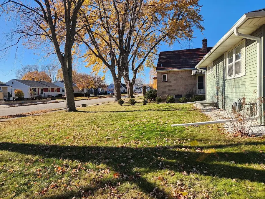 436 ROOSEVELT STREET, Fond Du Lac, WI 54935 - Image #2