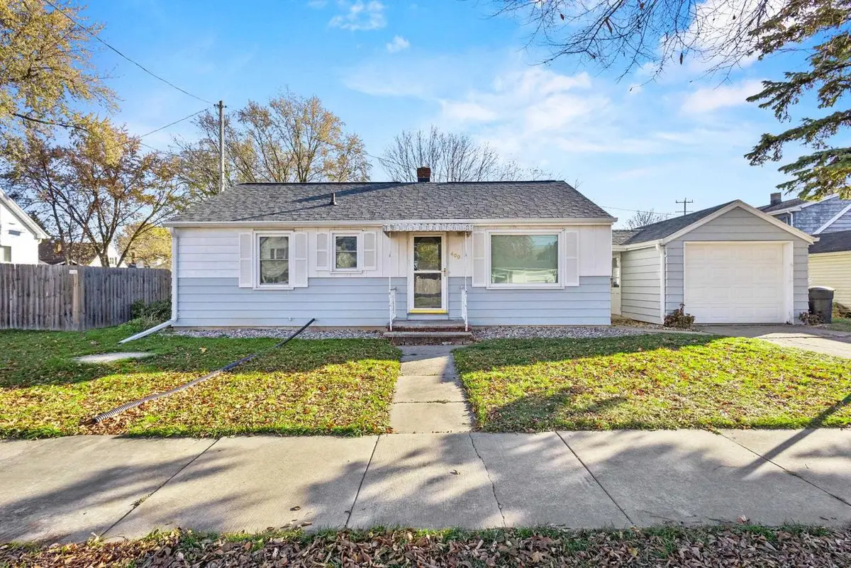 400 S DOUGLAS STREET, Appleton, WI 54914 - Image #1