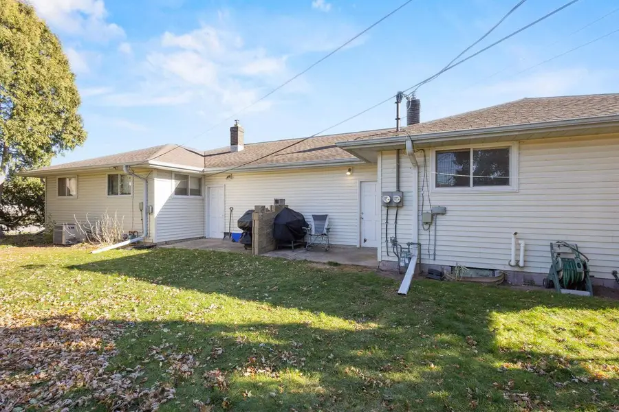 2411 N EUGENE STREET, Appleton, WI 54914 - Image #3
