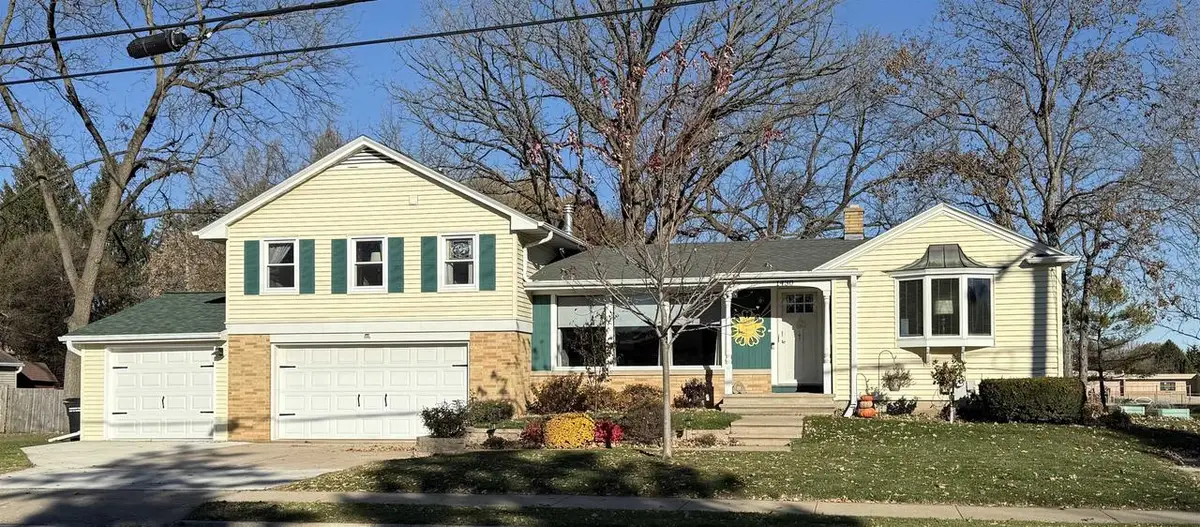 1430 W 9TH AVENUE, Oshkosh, WI 54902 - Image #1