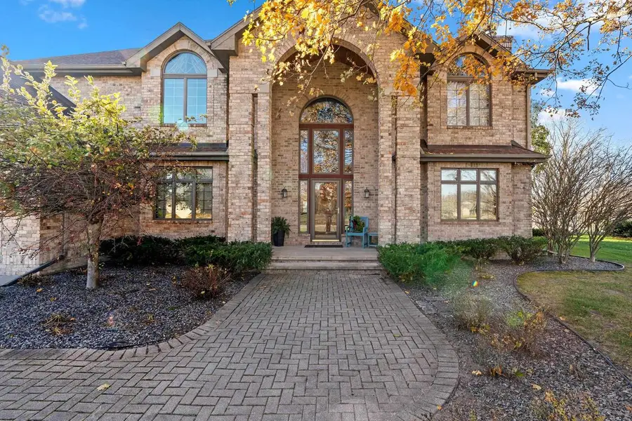 3117 W TWIN WILLOW COURT, Appleton, WI 54914 - Image #2