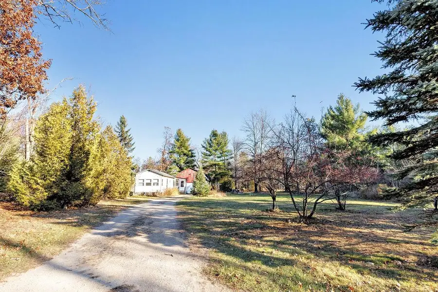 14384 WARRINGTON LAKE DRIVE, Gillett, WI 54124 - Image #2