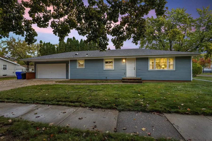 2618 S WALDEN AVENUE, Appleton, WI 54915 - Image #2