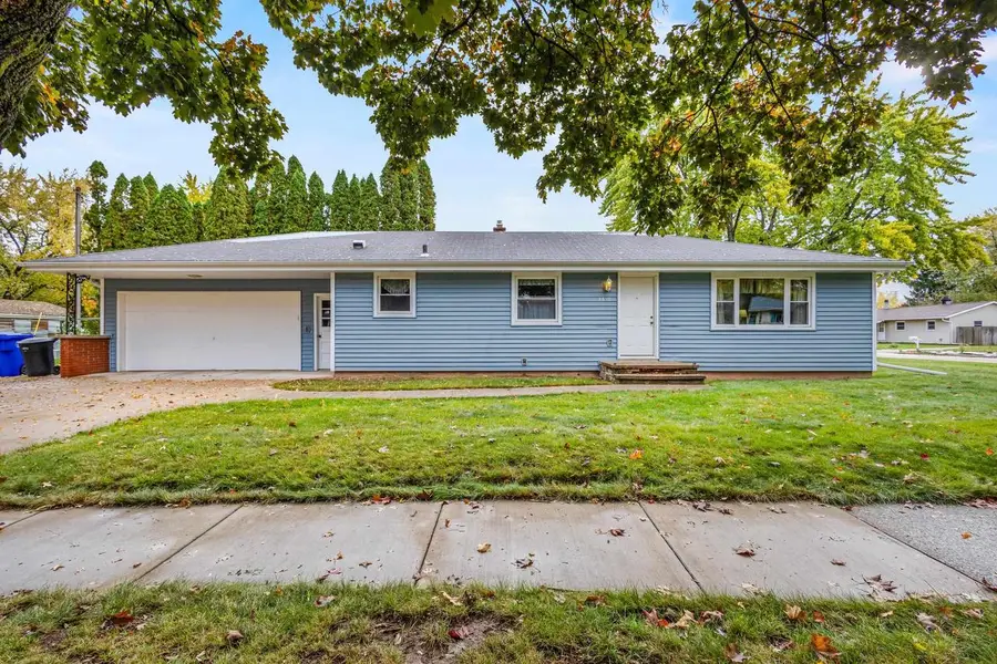 2618 S WALDEN AVENUE, Appleton, WI 54915 - Image #3