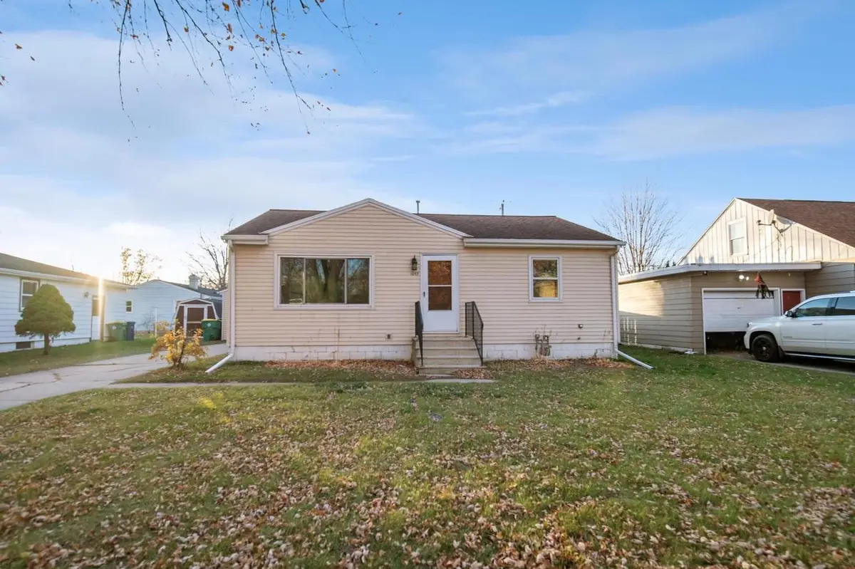 1045 GROGNET STREET, Green Bay, WI 54302 - Image #1