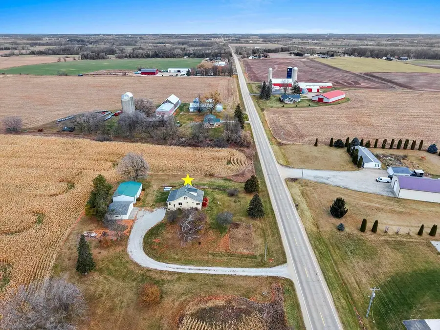 N3075 COUNTY RD C, Pulaski, WI 54162 - Image #2
